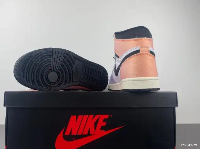 One Kick OG Retro DX0054-805 Jordan 1 Skyline High 0530